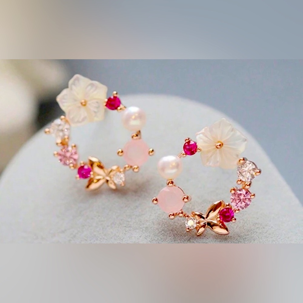 Qihoo kids butterfly earrings. New